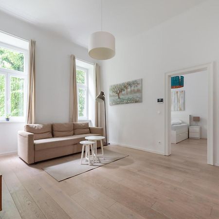 Cozy Apartment In The Charming Cottage Quarter Вена Экстерьер фото