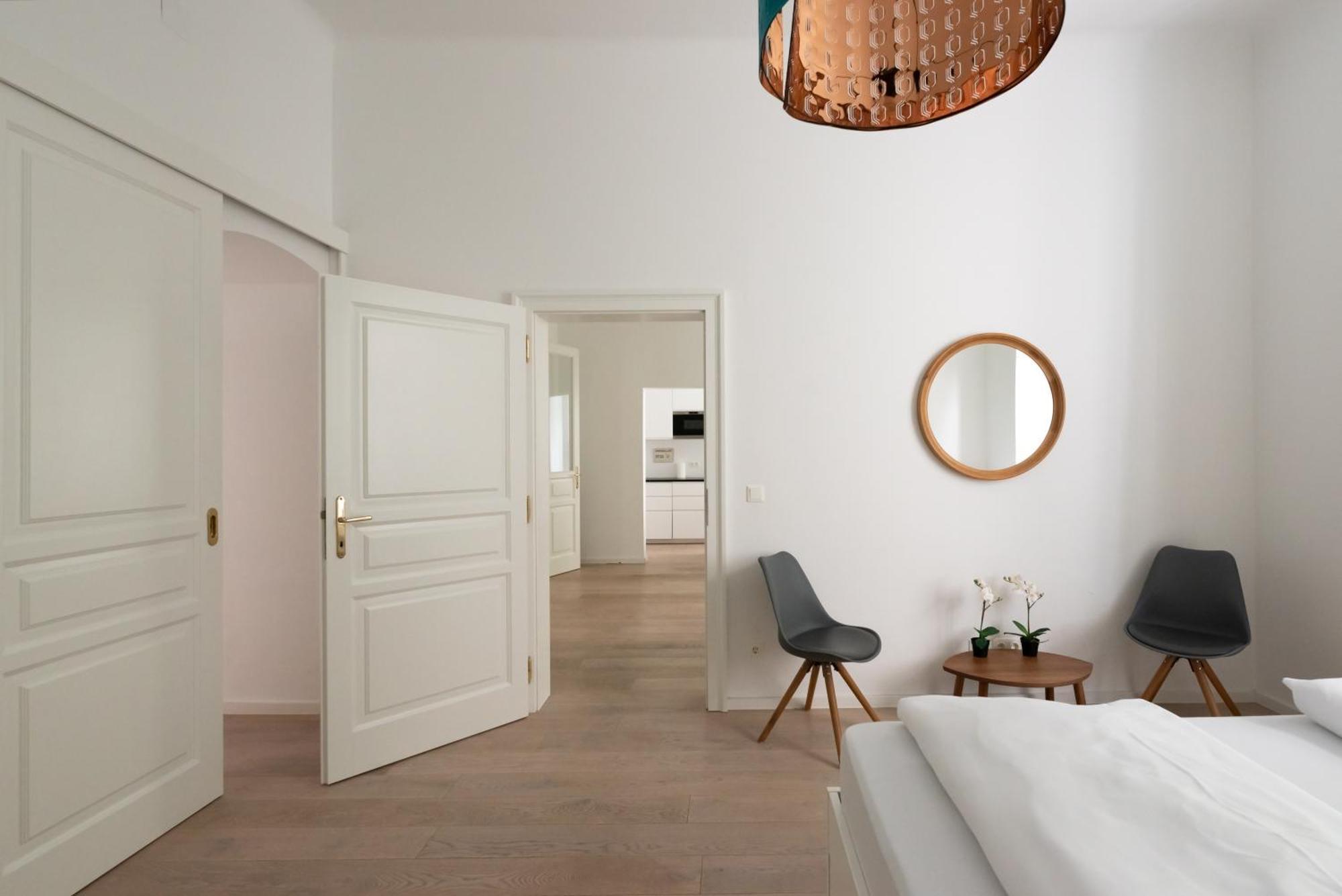 Cozy Apartment In The Charming Cottage Quarter Вена Экстерьер фото